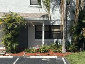 621 NW 105th Way, Pembroke Pines FL 33026