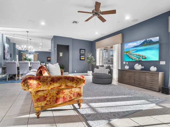 972 Lavender Cir, Weston FL 33327