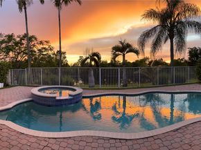 972 Lavender Cir, Weston FL 33327