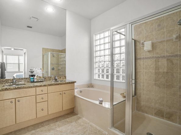 972 Lavender Cir, Weston FL 33327