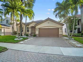 972 Lavender Cir