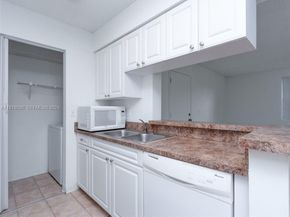 1235 SW 46th Avenue 707, Pompano Beach FL 33069