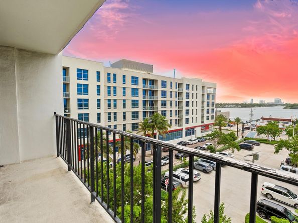 322 Buchanan St 506, Hollywood FL 33019
