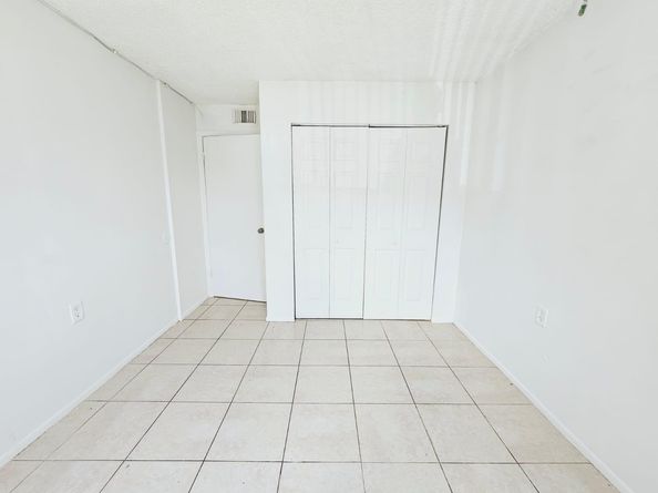 1163 Lake Terry Dr L, West Palm Beach FL 33411