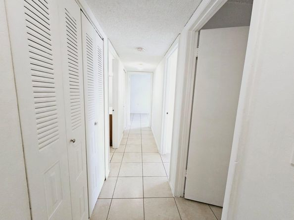 1163 Lake Terry Dr L, West Palm Beach FL 33411
