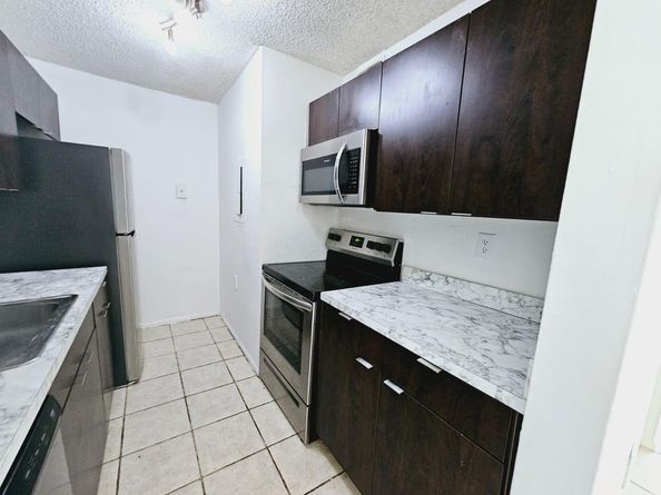 1163 Lake Terry Dr L, West Palm Beach FL 33411
