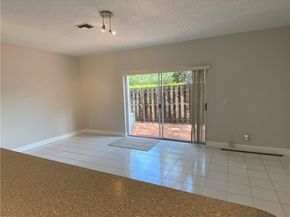 16045 Emerald Cove Rd 16045, Weston FL 33331