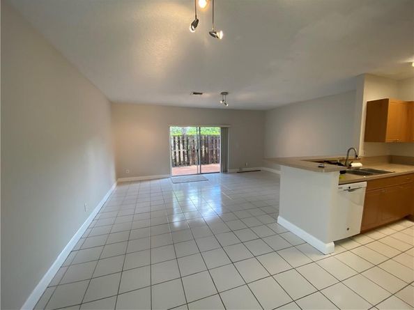 16045 Emerald Cove Rd 16045, Weston FL 33331