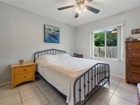 5392 SW 11TH St, Plantation FL 33317