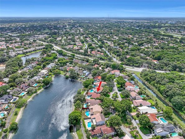 6488 Pond Apple Rd, Boca Raton FL 33433