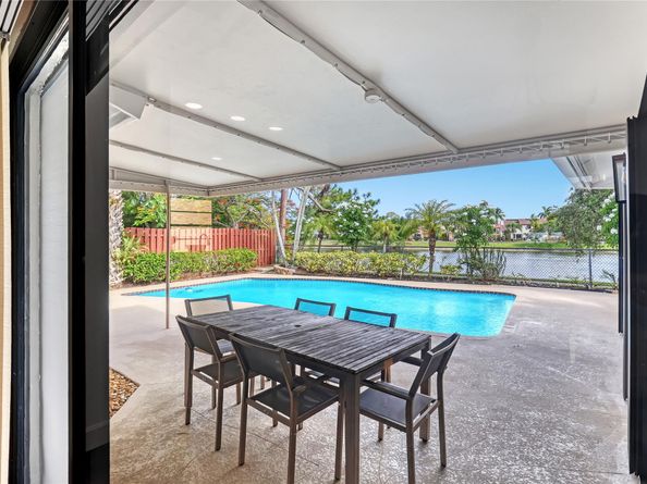 6488 Pond Apple Rd, Boca Raton FL 33433