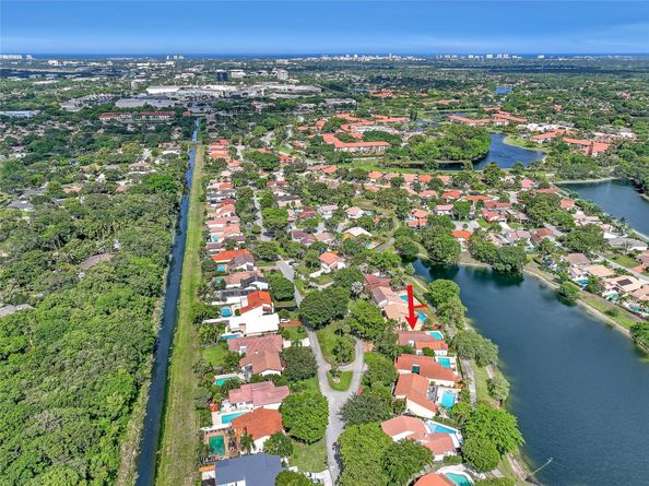 6488 Pond Apple Rd, Boca Raton FL 33433