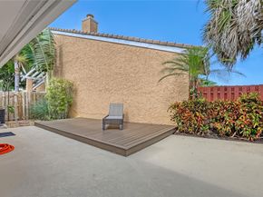 6488 Pond Apple Rd, Boca Raton FL 33433