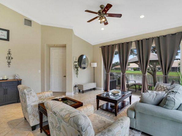 2394 Kemps Bay, West Palm Beach FL 33411