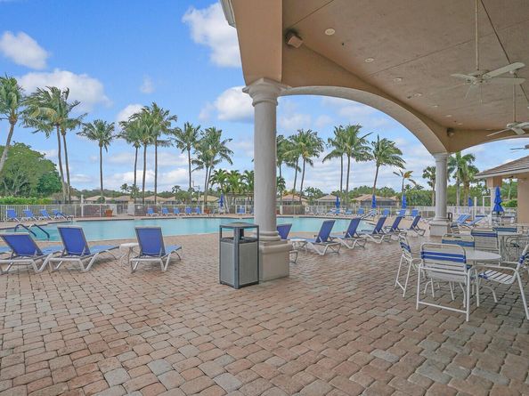 2394 Kemps Bay, West Palm Beach FL 33411