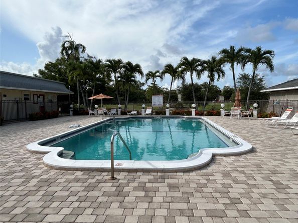 4311 NW 16th St B311, Fort Lauderdale FL 33313