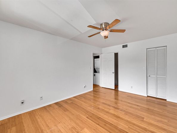 3007 N Oakland Forest Dr 302, Oakland Park FL 33309