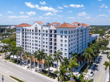 233 S Federal Highway