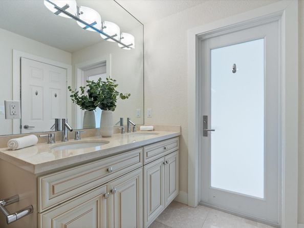 211 NW 17th Street, Delray Beach FL 33444