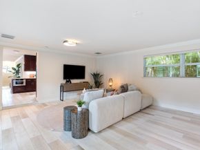 211 NW 17th Street, Delray Beach FL 33444