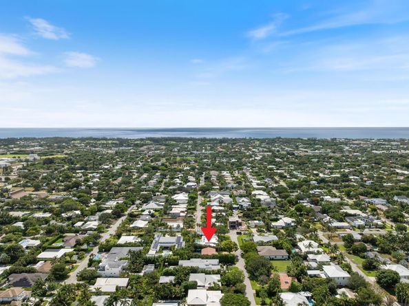 211 NW 17th Street, Delray Beach FL 33444