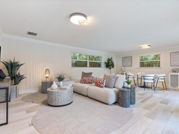 211 NW 17th Street, Delray Beach FL 33444