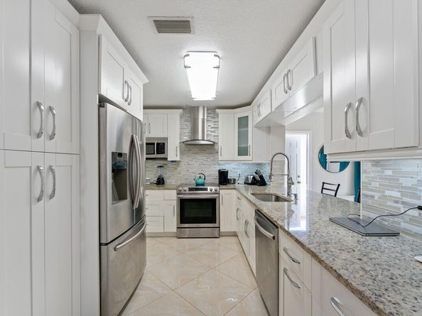 4184 NW 52nd Avenue, Lauderdale Lakes FL 33319