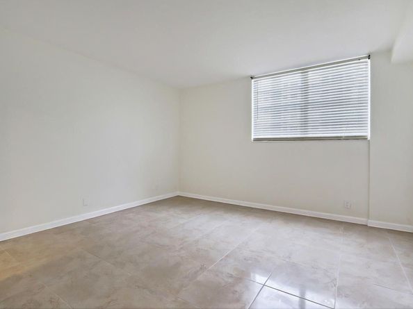 3001 S Ocean Drive 201, Hollywood FL 33019