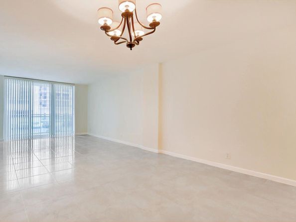 3001 S Ocean Drive 201, Hollywood FL 33019