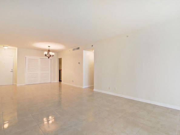 3001 S Ocean Drive 201, Hollywood FL 33019