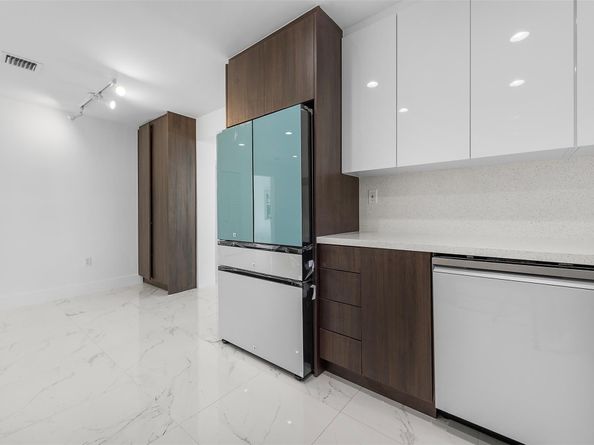 4366 SW 6th St, Coral Gables FL 33134