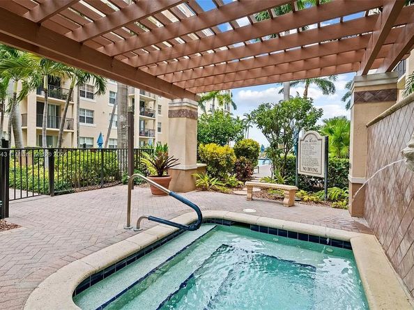 1801 N Flagler Drive 622, West Palm Beach FL 33407