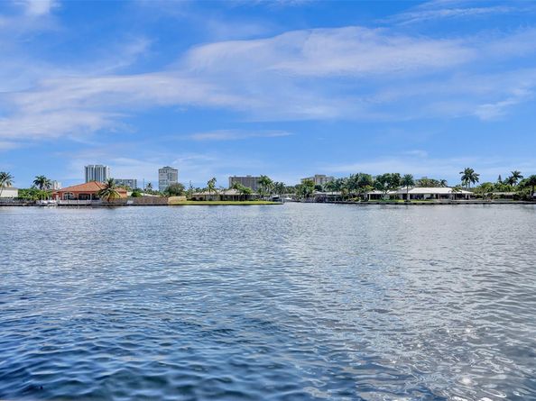 6409 Bay Club Dr. 2, Fort Lauderdale FL 33308