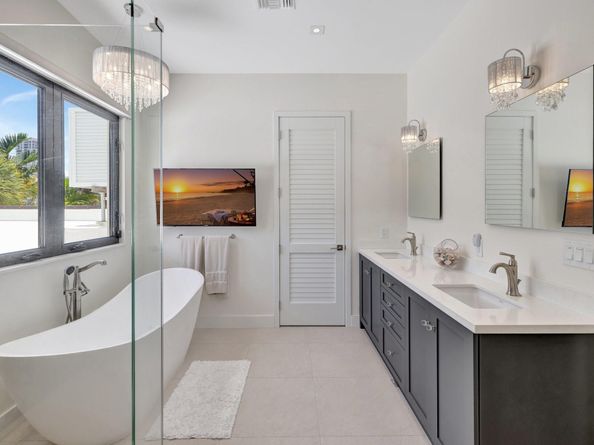2632 Sea Island Dr, Fort Lauderdale FL 33301