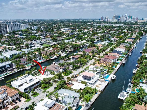 2632 Sea Island Dr, Fort Lauderdale FL 33301