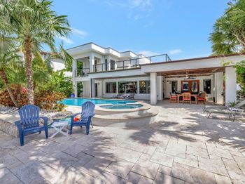 2632 Sea Island Dr