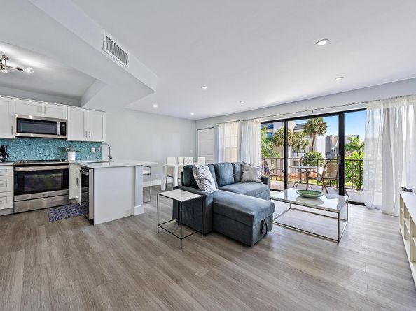 1605 S Us Highway 1 V2204, Jupiter FL 33477