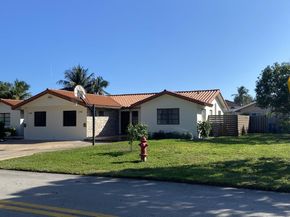 2700 NE 57th St, Fort Lauderdale FL 33308