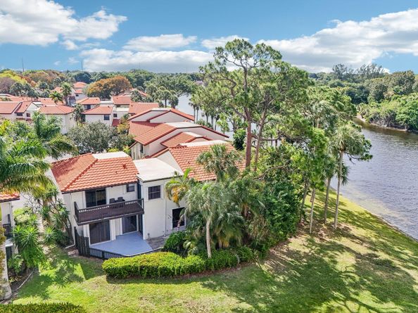 5748 Fox Hollow Drive D, Boca Raton FL 33486