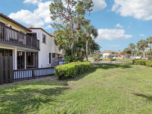 5748 Fox Hollow Drive D, Boca Raton FL 33486