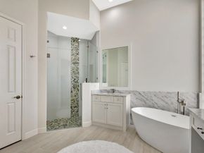 112 Dalena Way, Palm Beach Gardens FL 33418