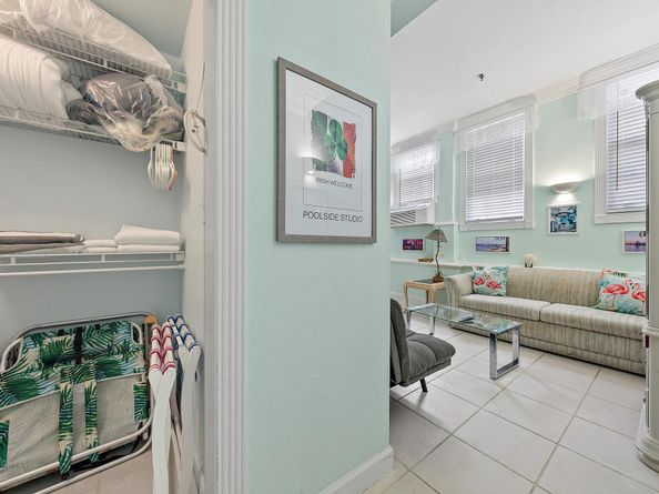 235 Sunrise Avenue 1051, Palm Beach FL 33480