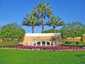 2376 Merriweather Way, Wellington FL 33414