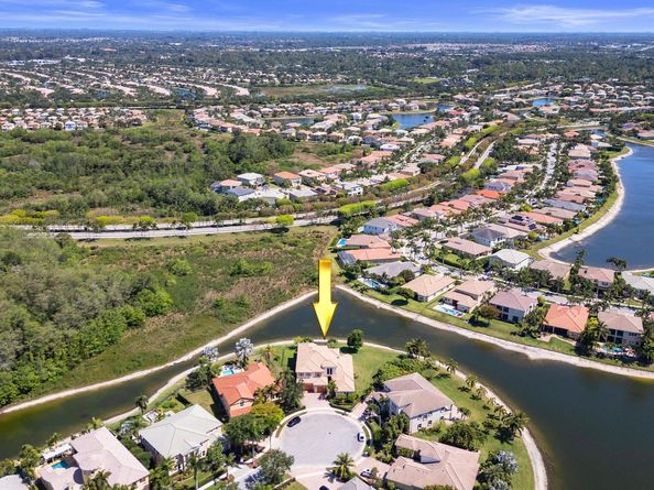 2376 Merriweather Way, Wellington FL 33414