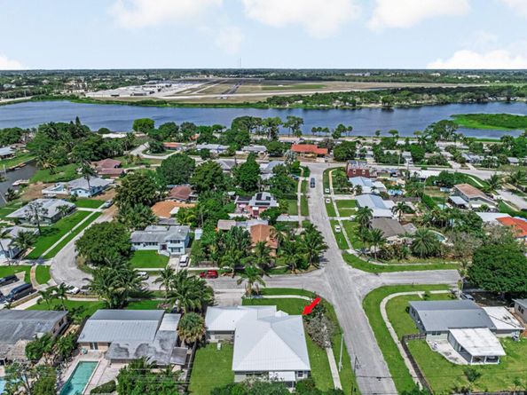 1501 Lee Court, Lake Worth FL 33461