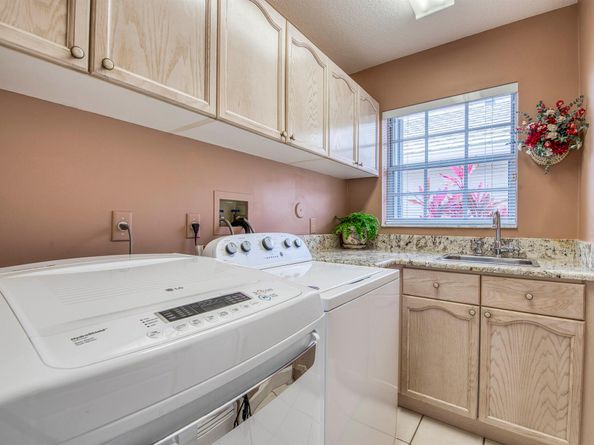 635 Masters Way, Palm Beach Gardens FL 33418