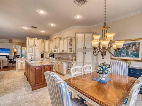 635 Masters Way, Palm Beach Gardens FL 33418