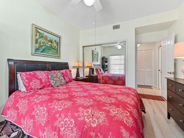 8033 Aberdeen Drive 102, Boynton Beach FL 33472