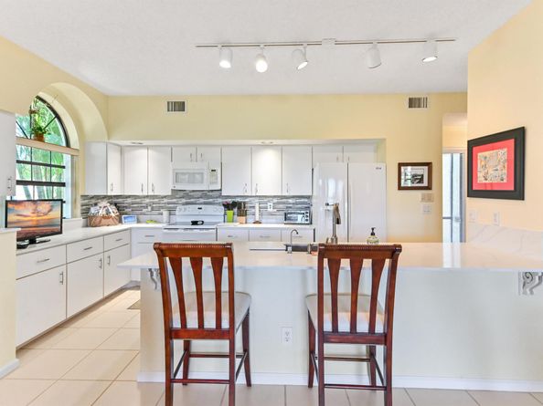 8033 Aberdeen Drive 102, Boynton Beach FL 33472