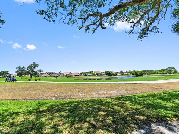 8033 Aberdeen Drive 102, Boynton Beach FL 33472
